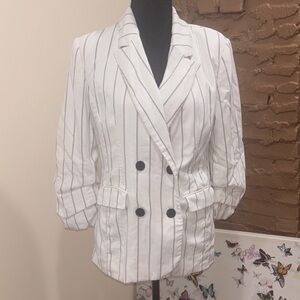 Women's White and black Striped Blazer size 6 used great condition